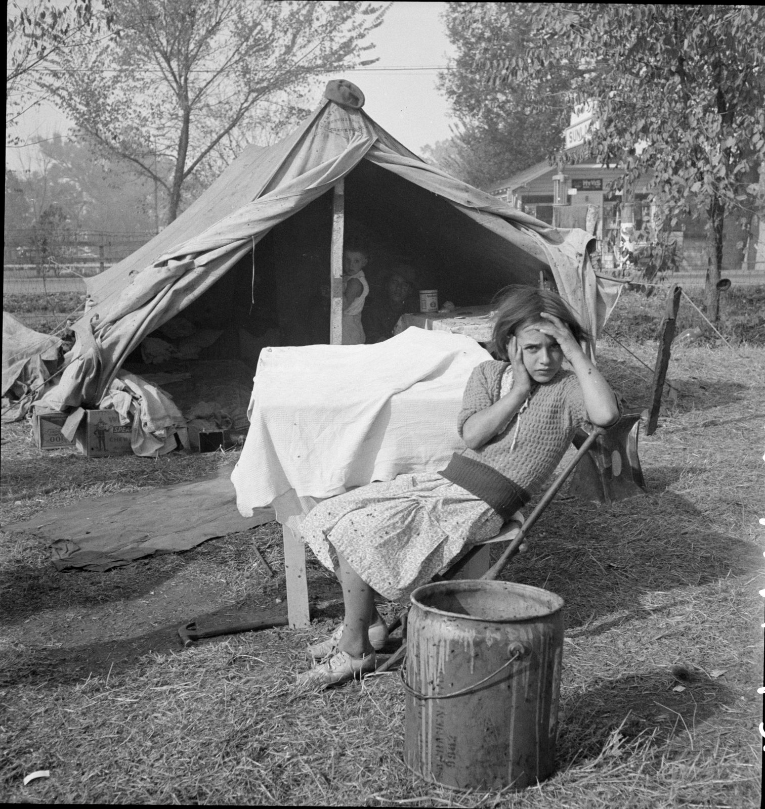Children and home of migratory cotton workers